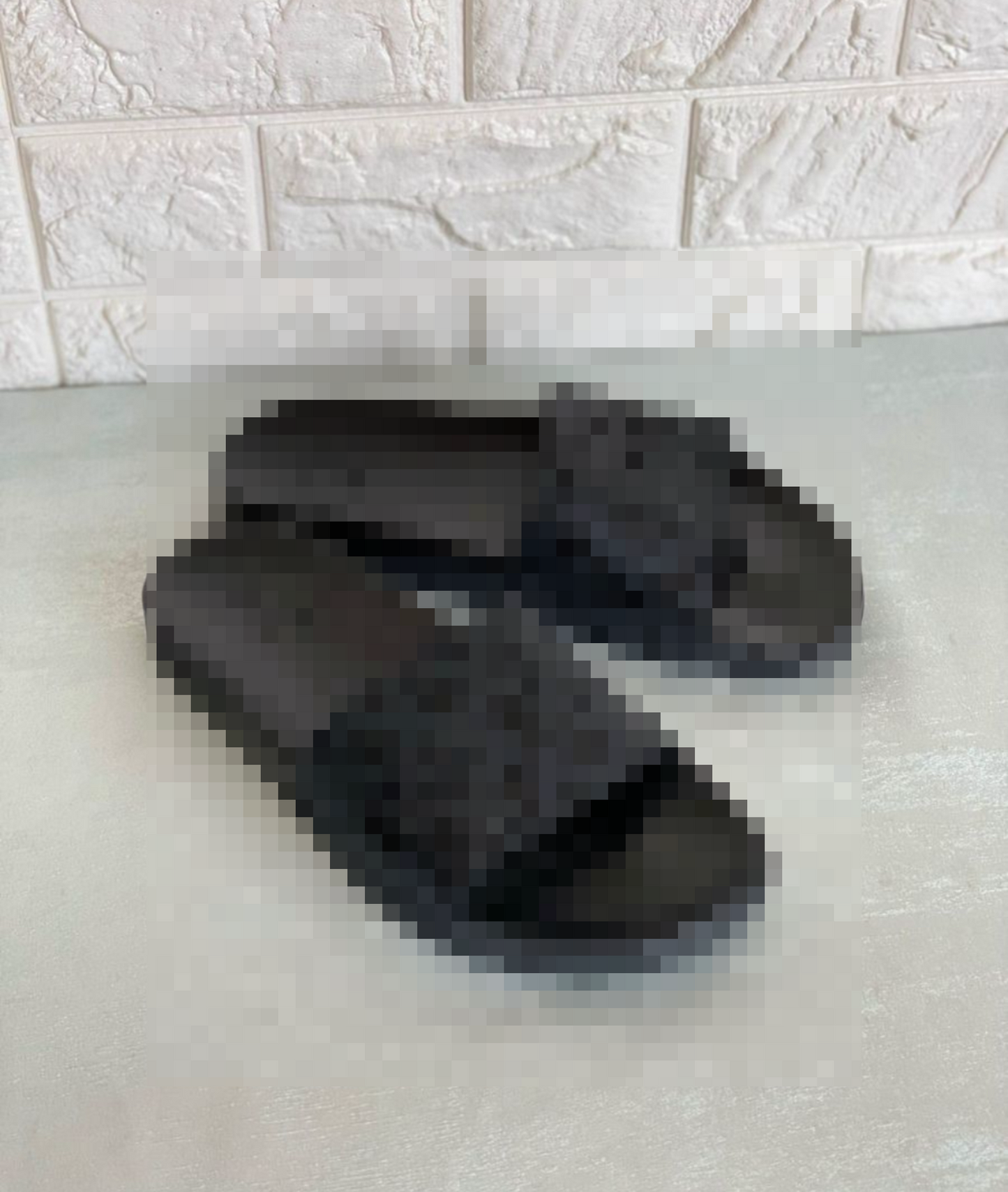 IV Sandals